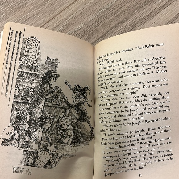 Barbra Robinson’s The Best Christmas Pageant Ever book - Picture 3 of 4